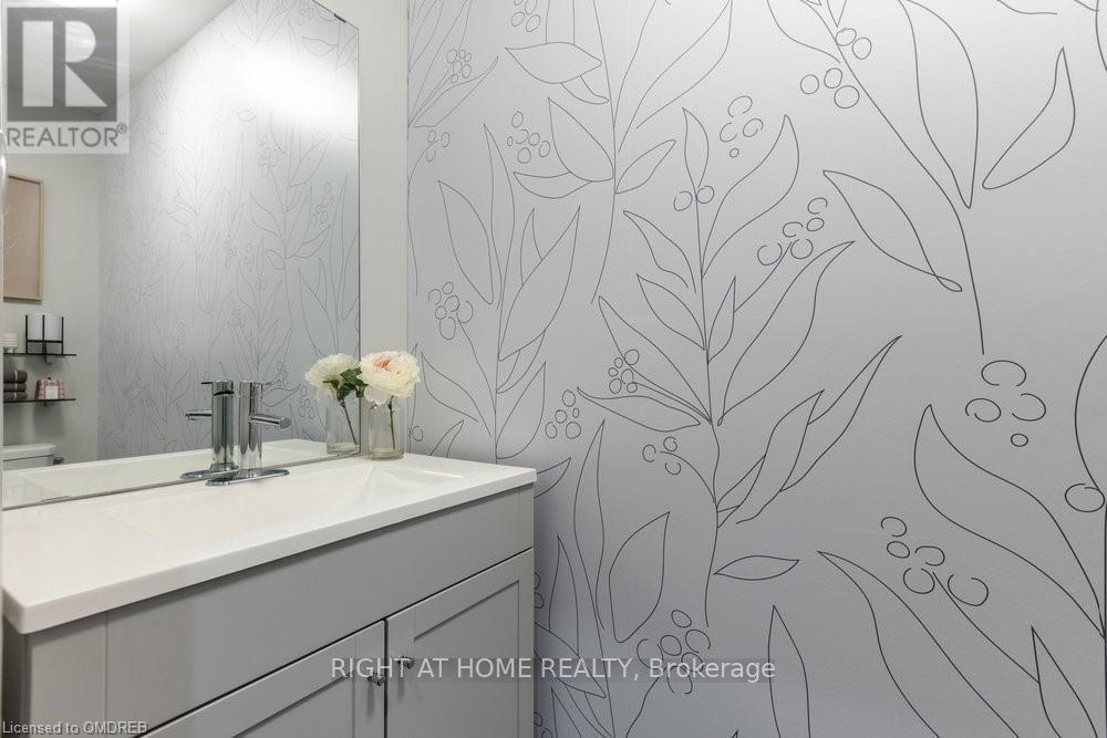 60 - 2435 Greenwich Drive, Oakville, Ontario  L6M 0S4 - Photo 13 - W12932048