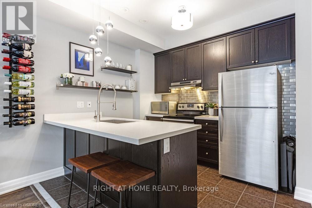 60 - 2435 Greenwich Drive, Oakville, Ontario  L6M 0S4 - Photo 7 - W12932048