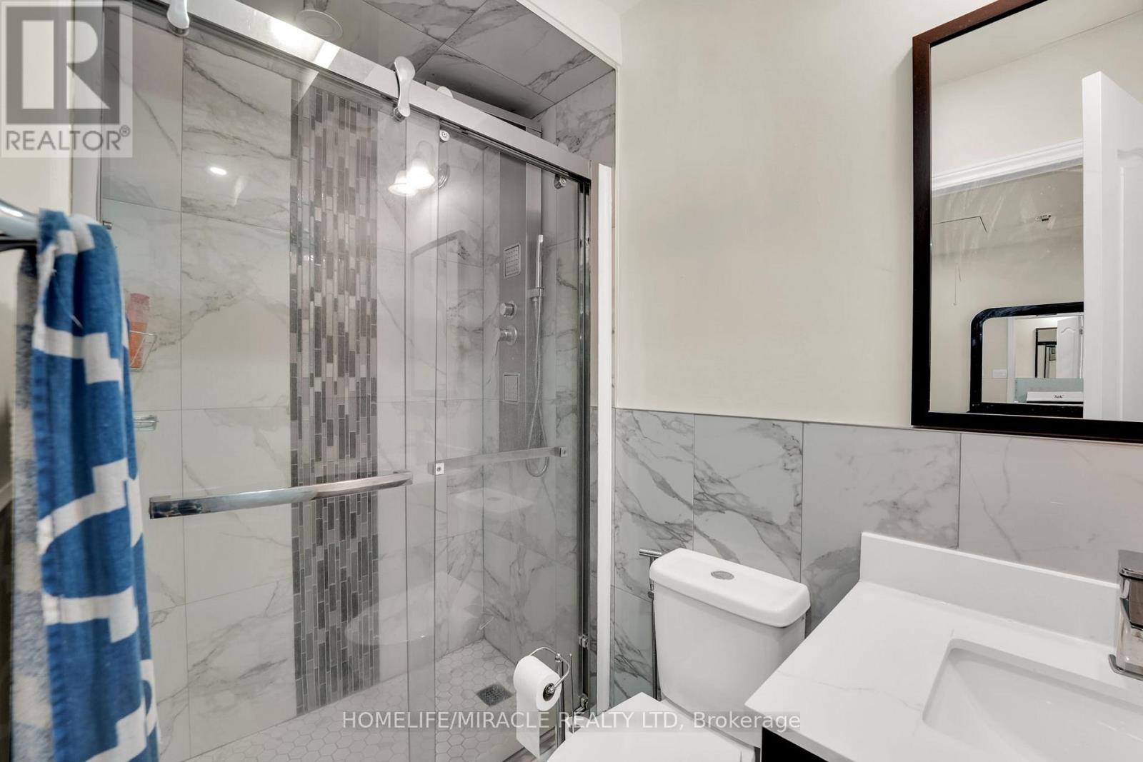 161 Angelene Street, Mississauga, Ontario  L5G 1X1 - Photo 22 - W12932054