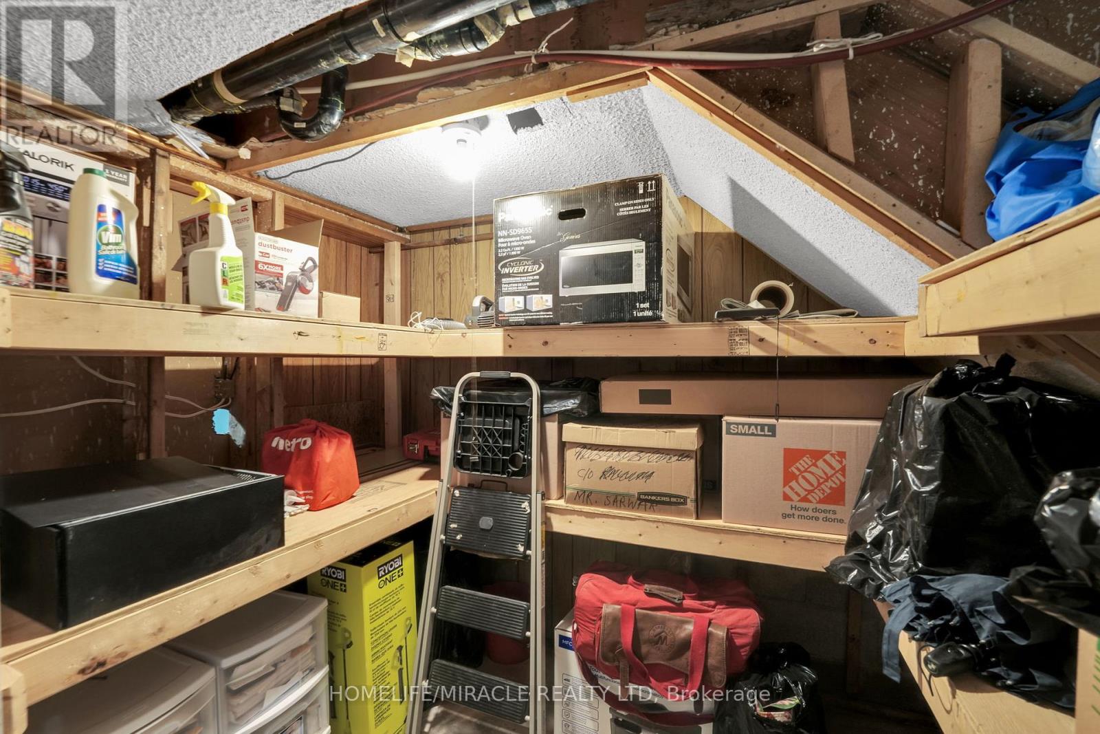 161 Angelene Street, Mississauga, Ontario  L5G 1X1 - Photo 36 - W12932054