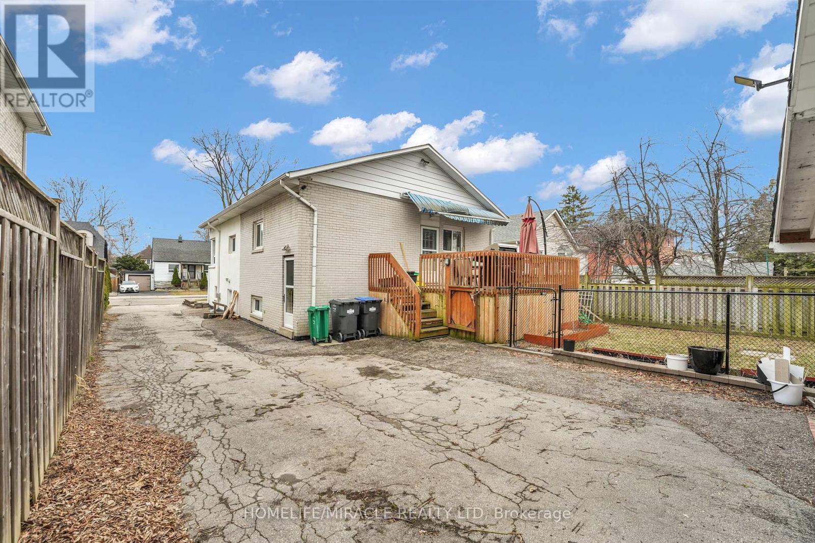 161 Angelene Street, Mississauga, Ontario  L5G 1X1 - Photo 42 - W12932054