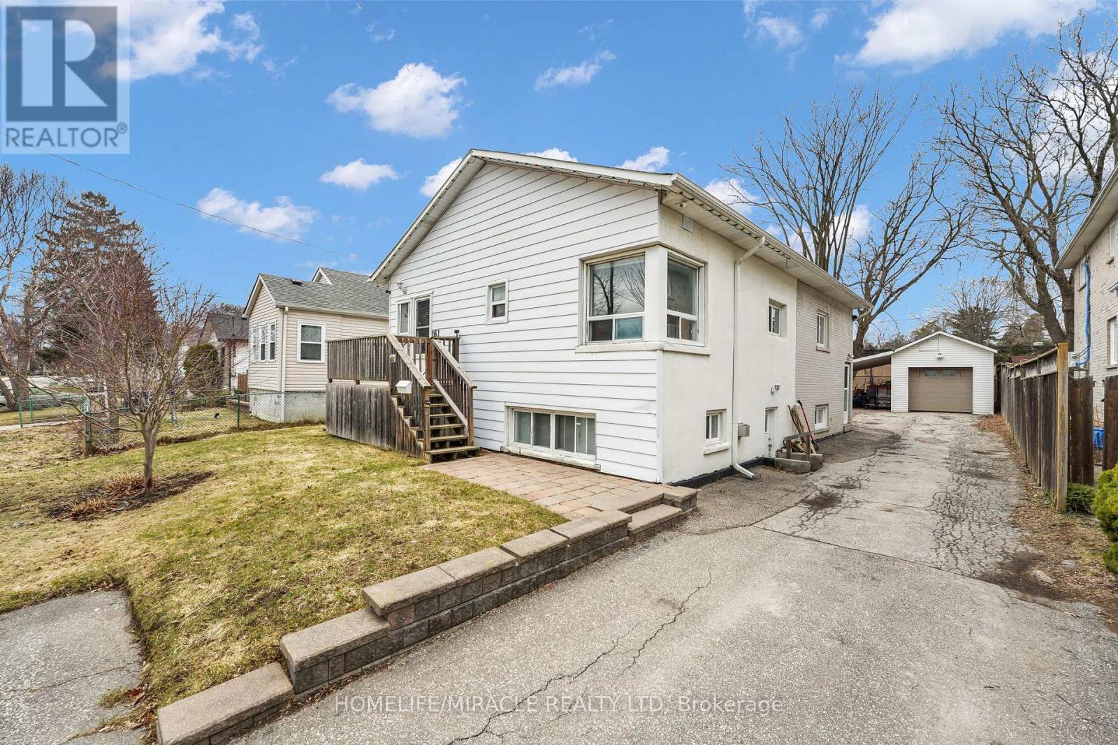 161 Angelene Street, Mississauga, Ontario  L5G 1X1 - Photo 8 - W12932054