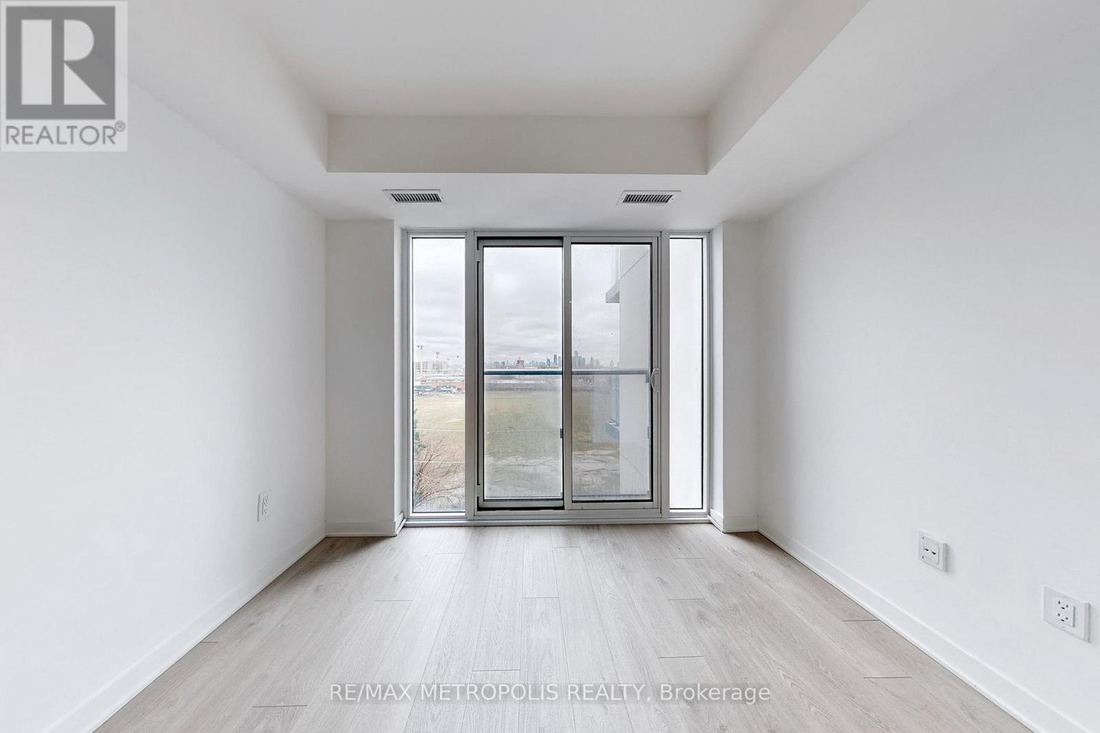 521 - 36 Zorra Street, Toronto, Ontario  M8Z 0G5 - Photo 15 - W12932062