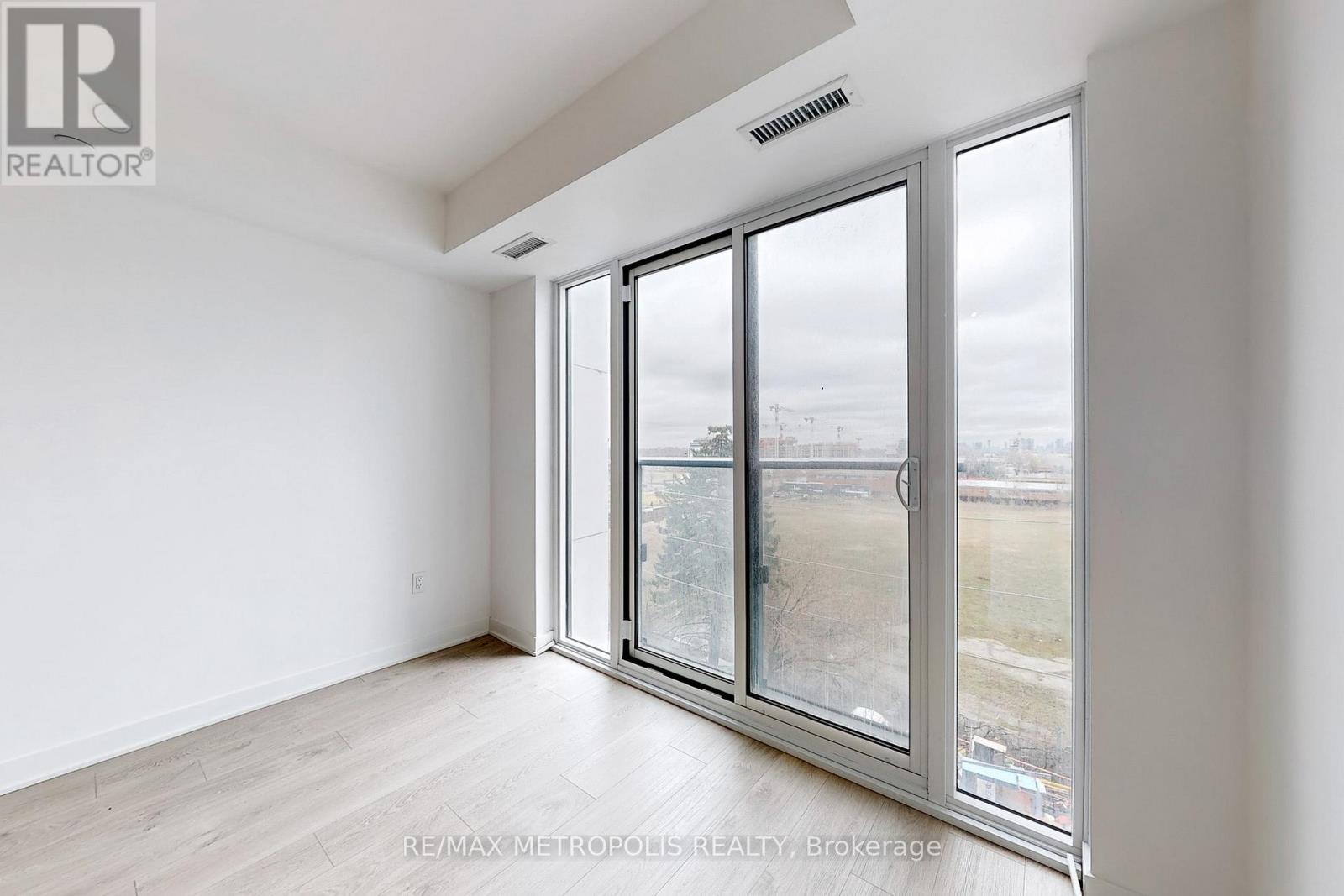 521 - 36 Zorra Street, Toronto, Ontario  M8Z 0G5 - Photo 16 - W12932062