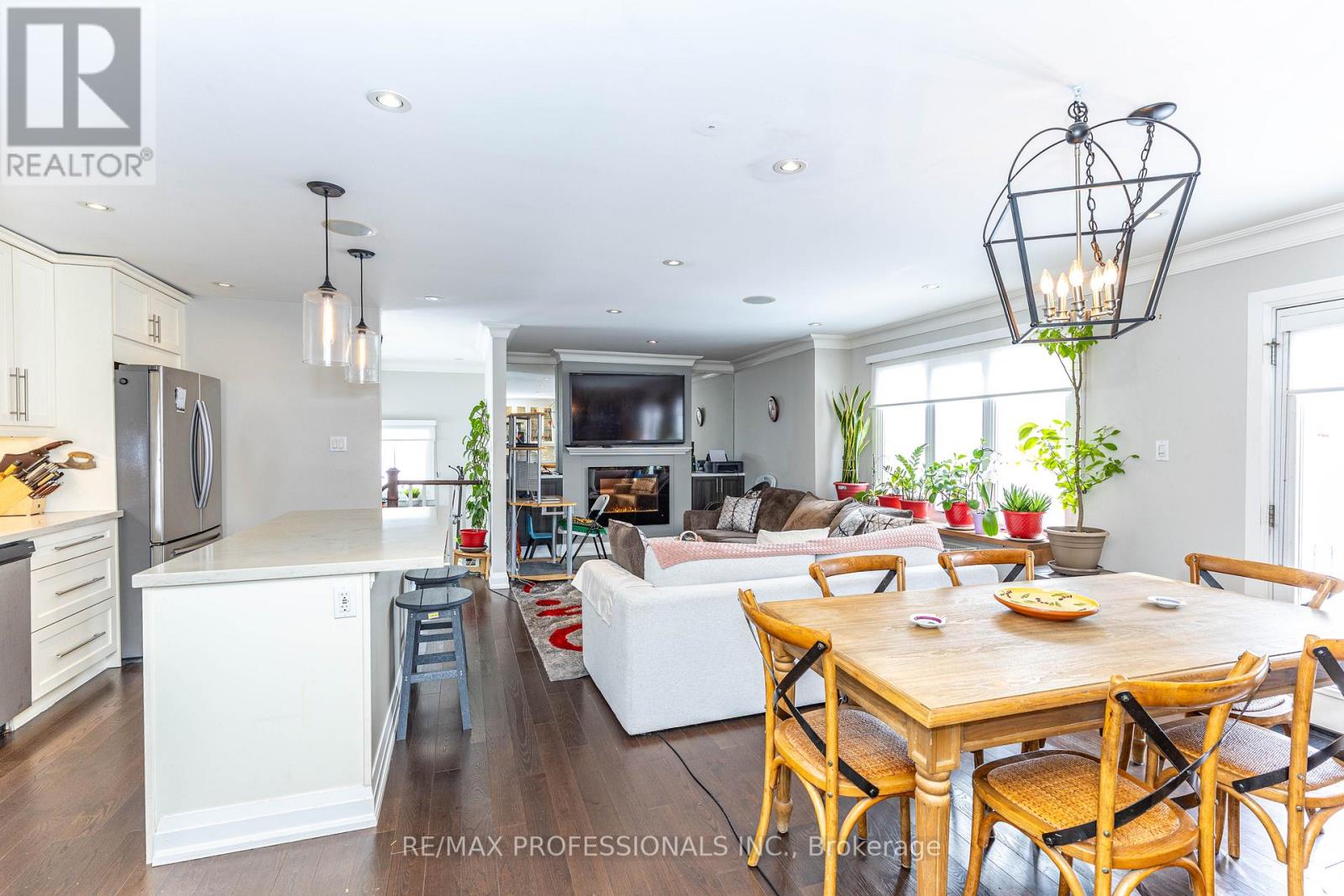 58 Rutledge Road, Mississauga, Ontario  L5M 1H4 - Photo 8 - W12932064