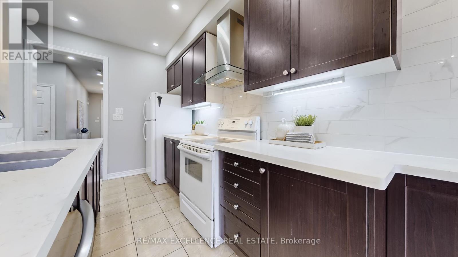 25 Vinewood Road, Caledon, Ontario  L7C 1A9 - Photo 19 - W12932086