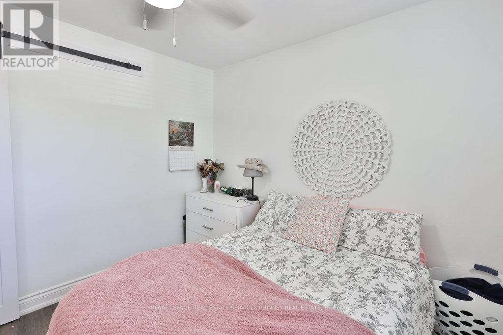 1404 Lewisham Drive, Mississauga, Ontario  L5J 3R3 - Photo 27 - W12932098