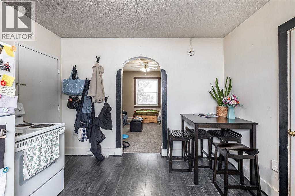 447 Allowance Avenue Se, Medicine Hat, Alberta  T1A 3E1 - Photo 5 - A2292468