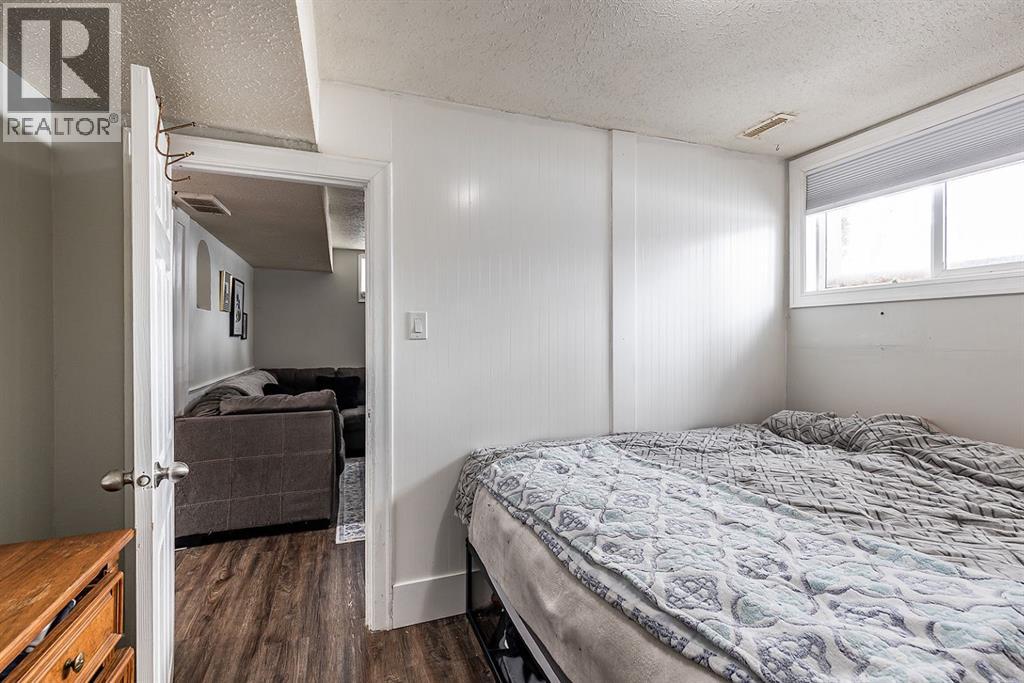 447 Allowance Avenue Se, Medicine Hat, Alberta  T1A 3E1 - Photo 42 - A2292468