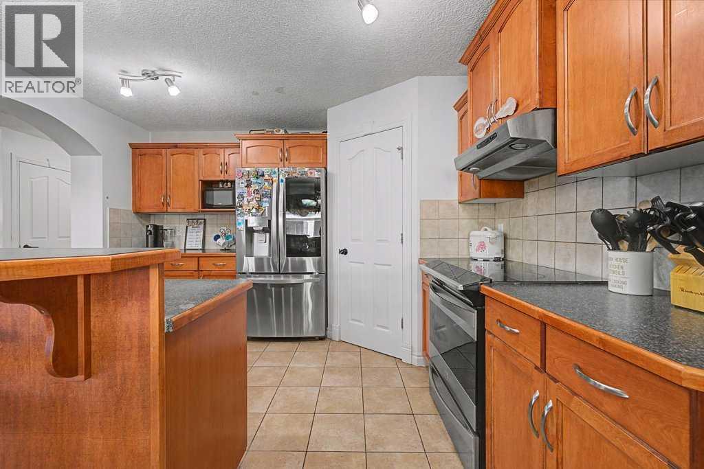 284 Hawkmere View, Chestermere, Alberta  T1X 1T7 - Photo 19 - A2287875