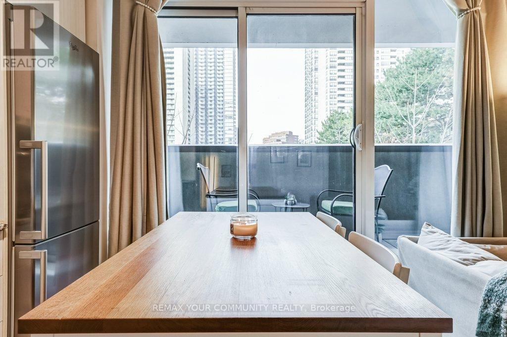 210 - 88 Sheppard Avenue E, Toronto, Ontario  M2N 0G9 - Photo 16 - C12931874