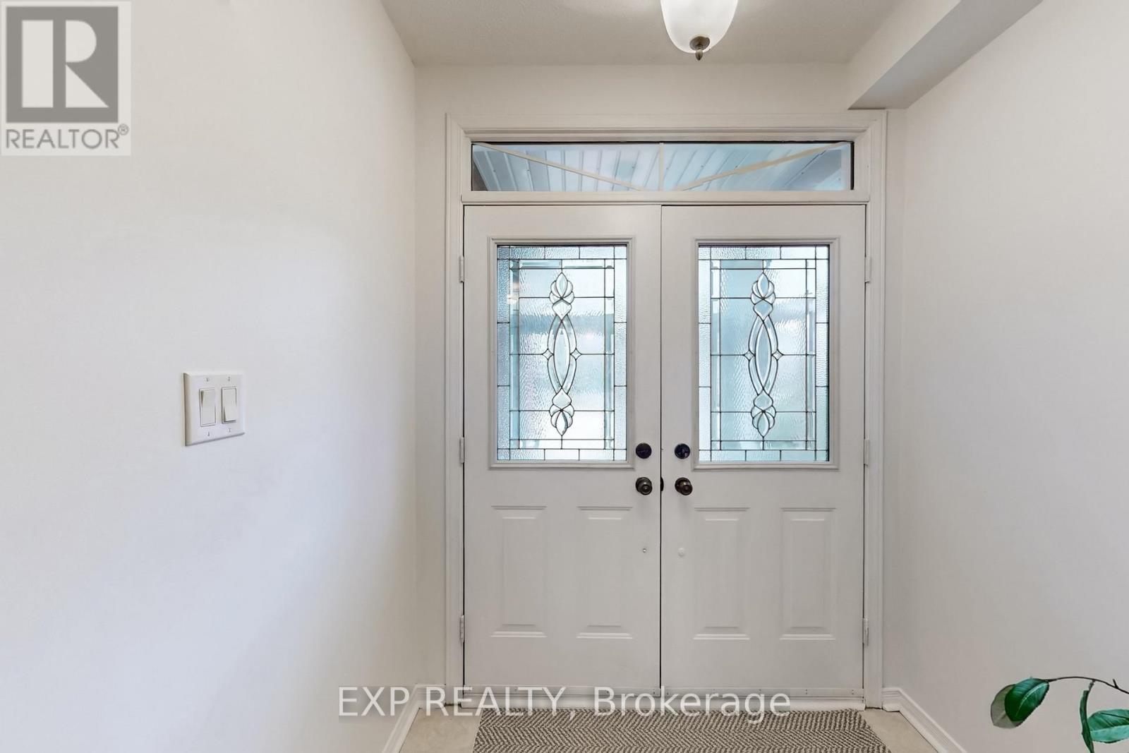 248 Morningmist Street, Brampton, Ontario  L6R 2B8 - Photo 5 - W12924036