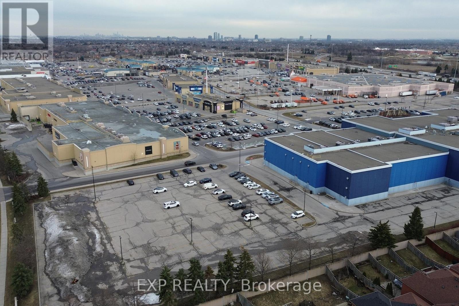 248 Morningmist Street, Brampton, Ontario  L6R 2B8 - Photo 45 - W12924036