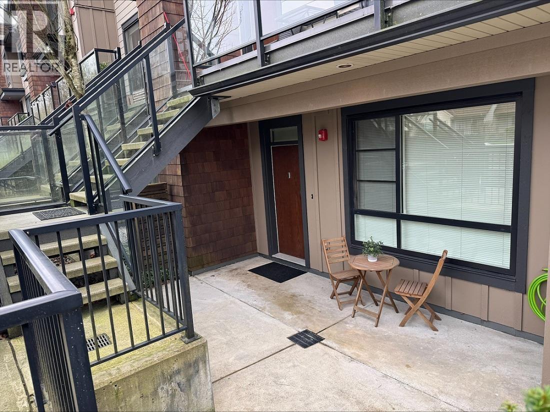 1 3728 Thurston Street, Burnaby, British Columbia  V5H 0E6 - Photo 2 - R3082635