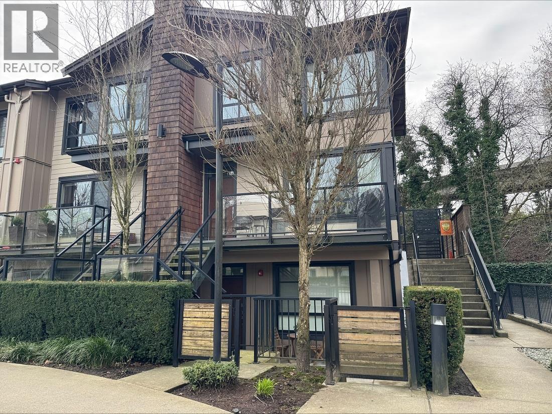 1 3728 THURSTON STREET, Burnaby, British Columbia