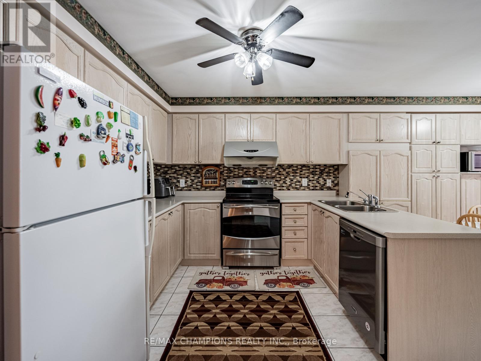 14 Miramar Street, Brampton, Ontario  L6R 2S7 - Photo 12 - W12826822