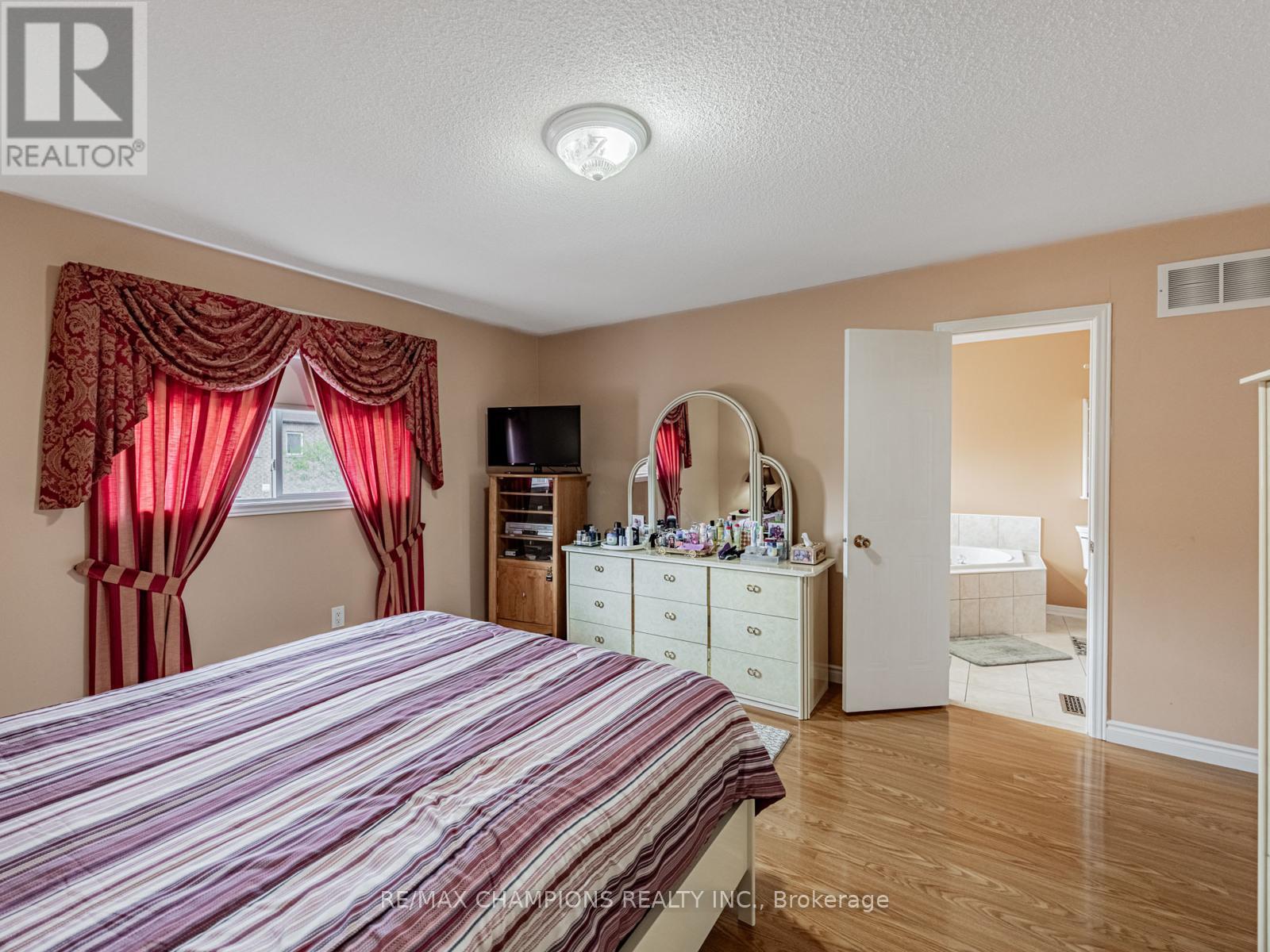 14 Miramar Street, Brampton, Ontario  L6R 2S7 - Photo 20 - W12826822