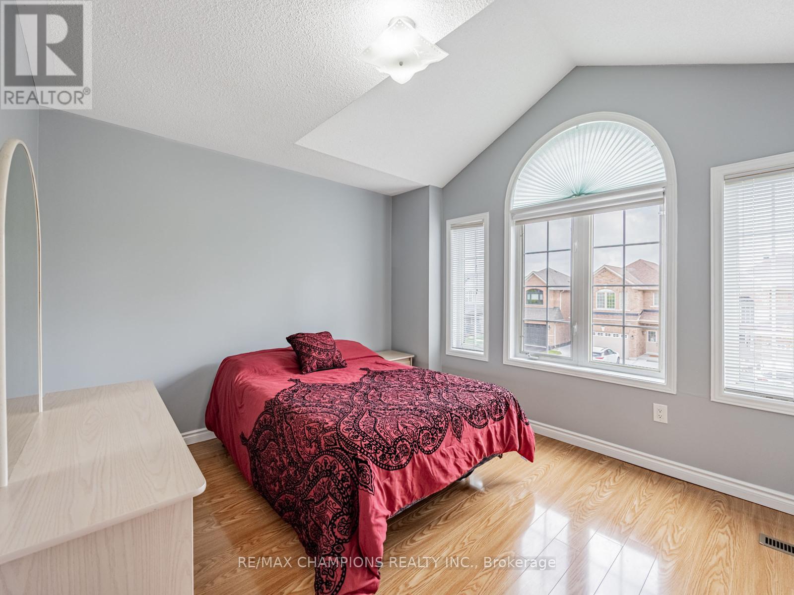 14 Miramar Street, Brampton, Ontario  L6R 2S7 - Photo 26 - W12826822