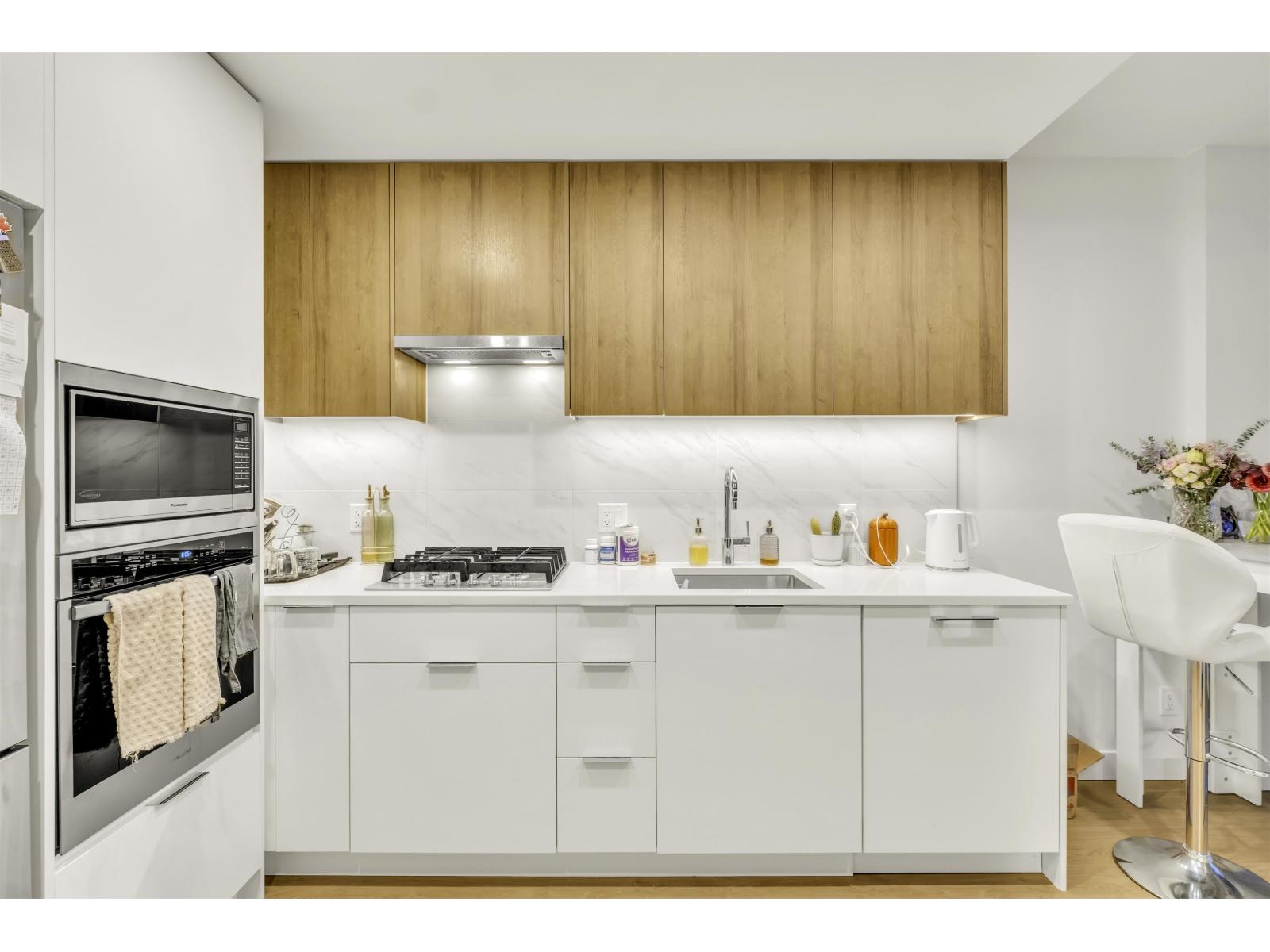 2006 13359 Old Yale Road, Surrey, British Columbia V3T 0S4 - Photo 15 - R3103019