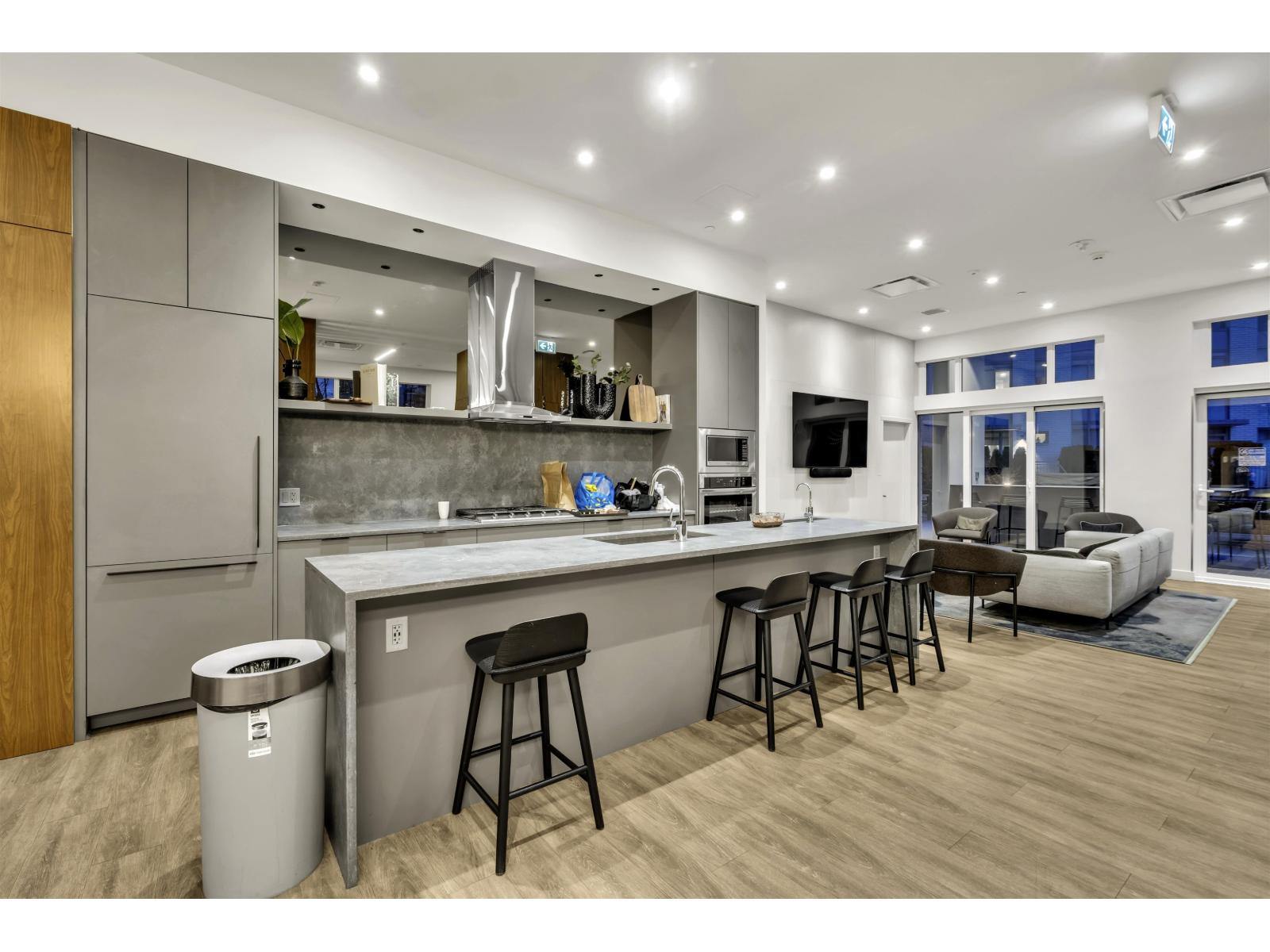 2006 13359 Old Yale Road, Surrey, British Columbia V3T 0S4 - Photo 19 - R3103019