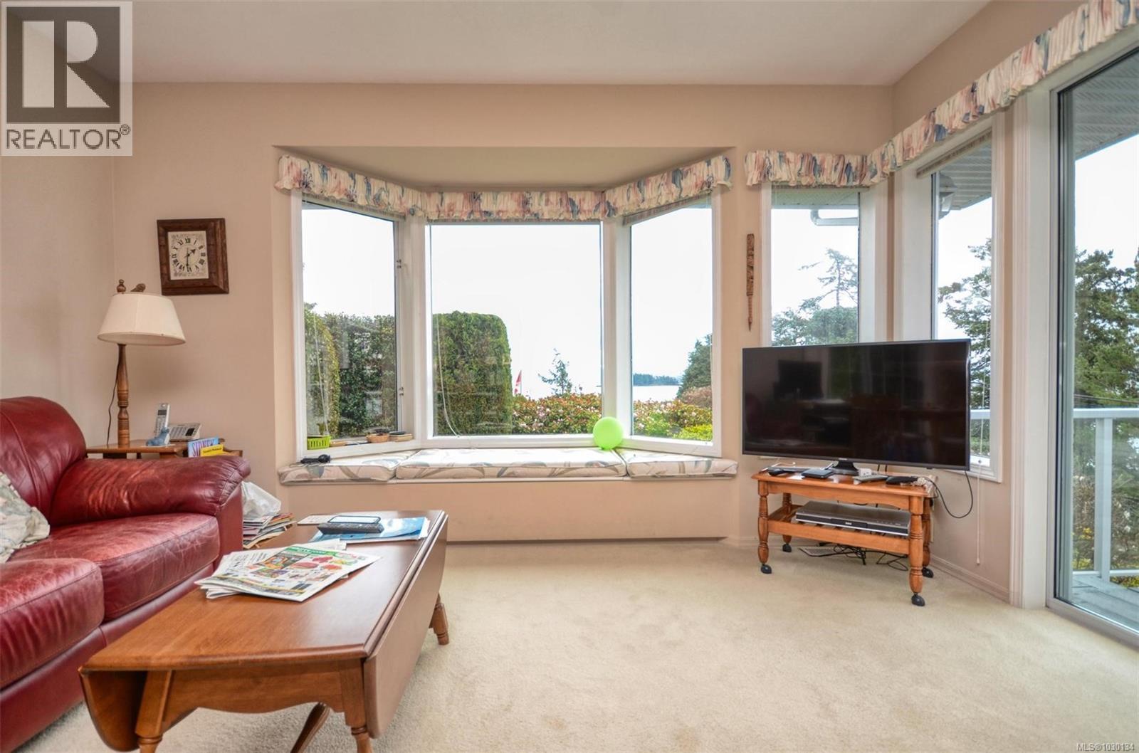 10502 Jocelyn Pl, Sidney, British Columbia  V8L 2P5 - Photo 27 - 1030134