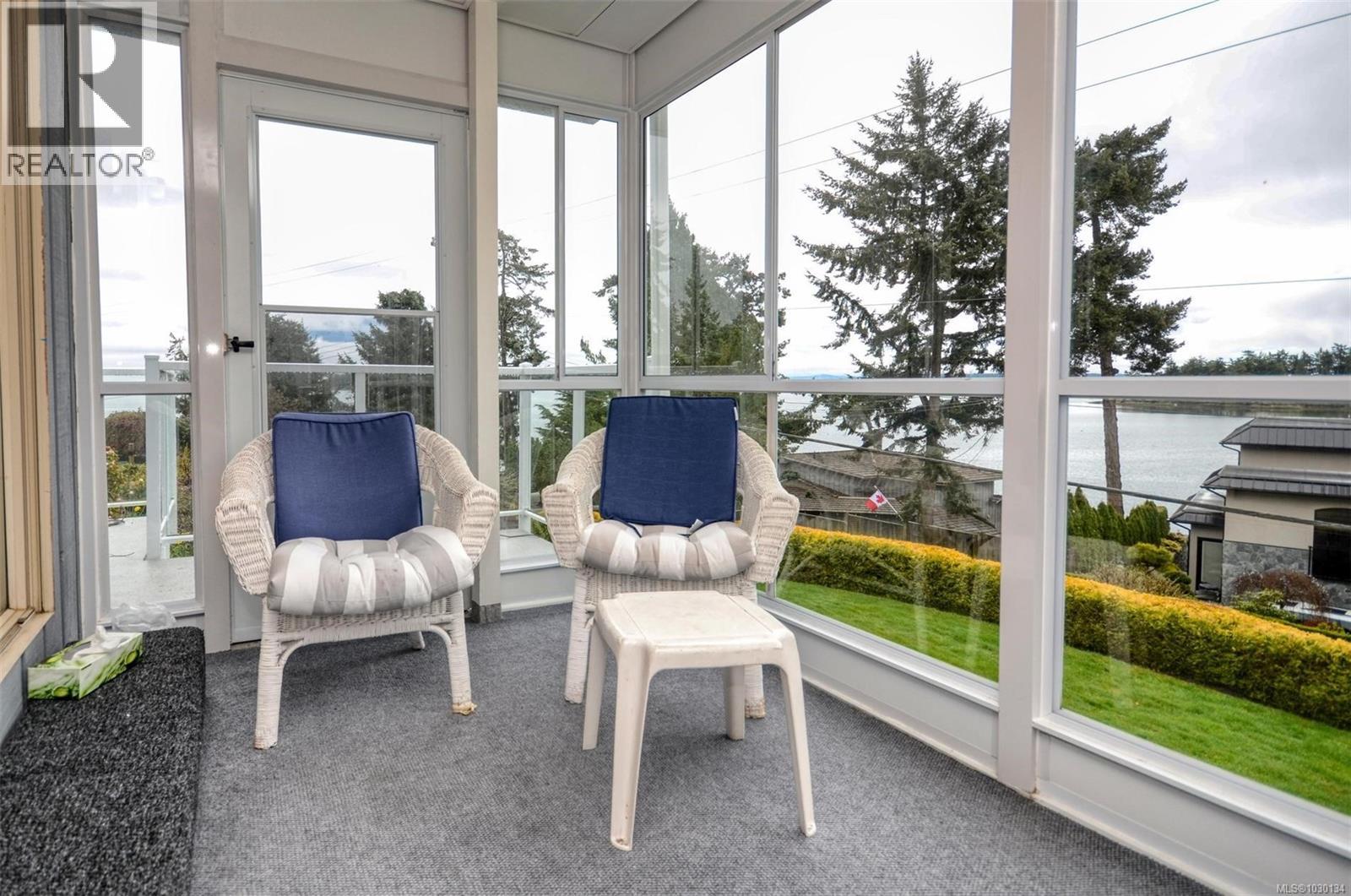 10502 Jocelyn Pl, Sidney, British Columbia  V8L 2P5 - Photo 22 - 1030134