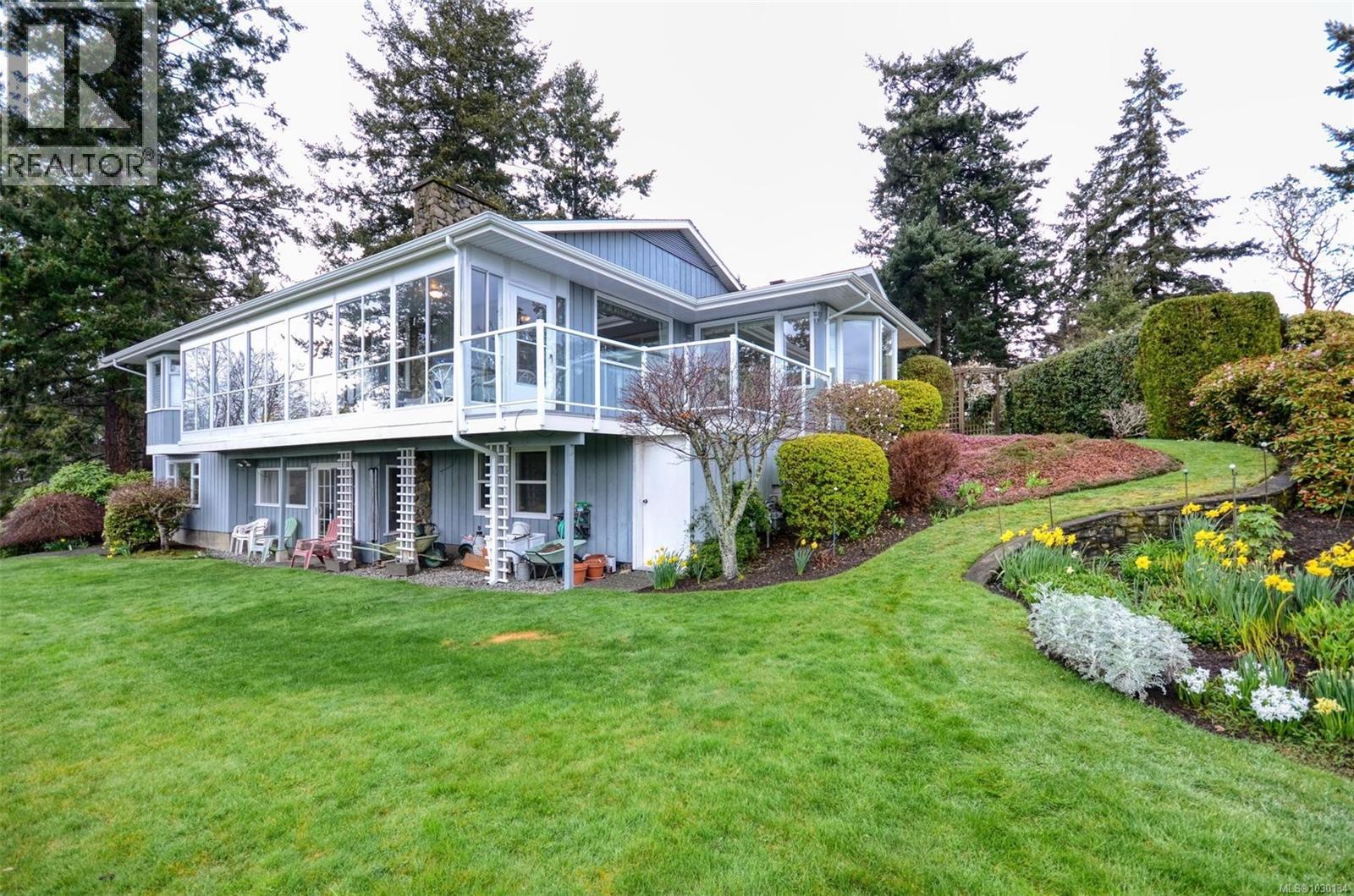 10502 Jocelyn Pl, Sidney, British Columbia  V8L 2P5 - Photo 10 - 1030134