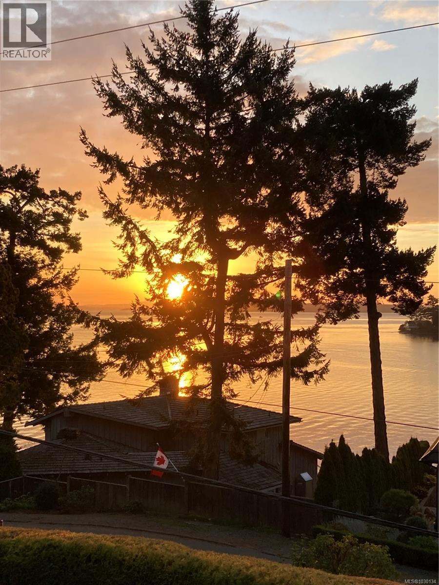 10502 Jocelyn Pl, Sidney, British Columbia  V8L 2P5 - Photo 57 - 1030134