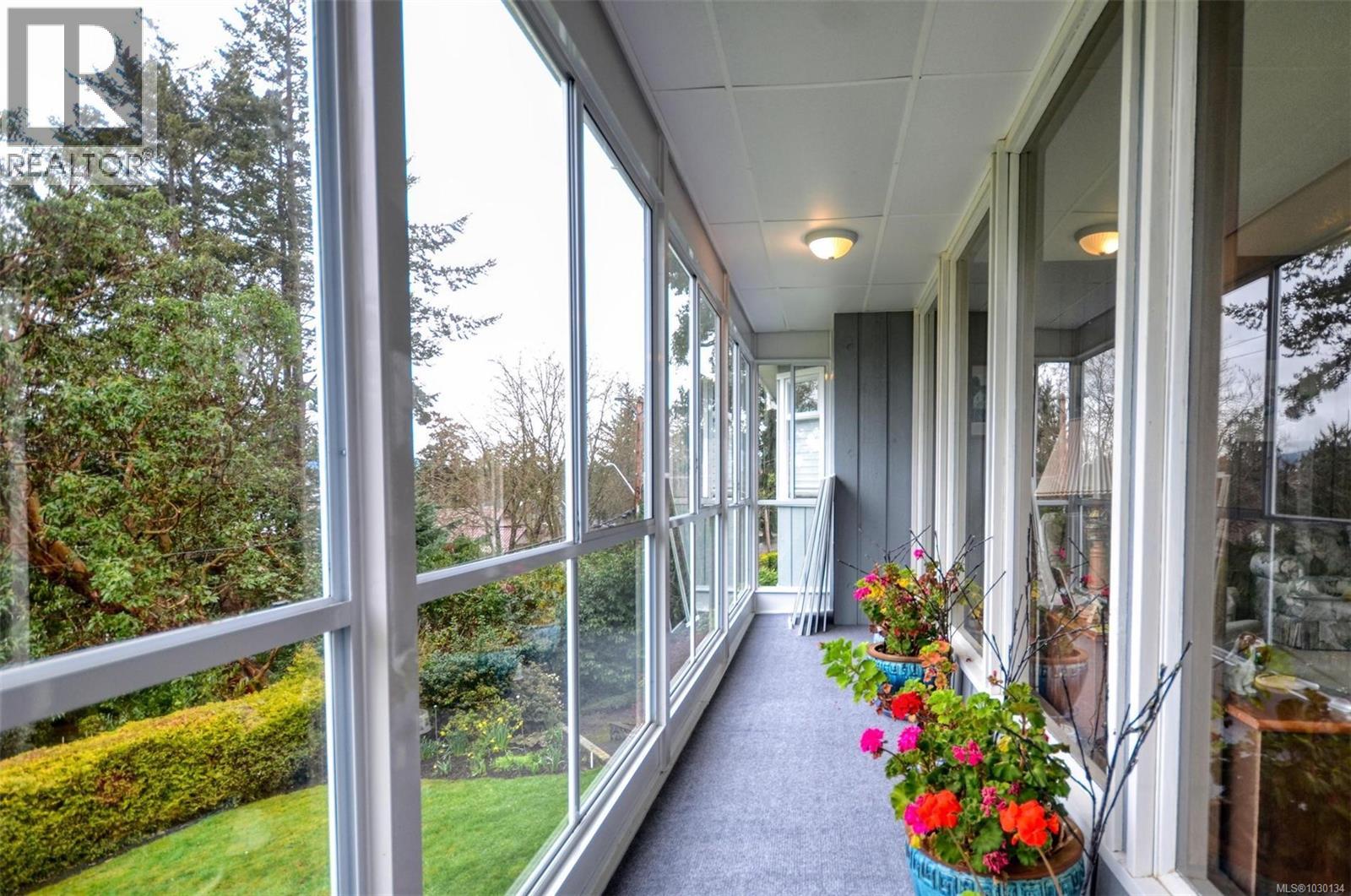 10502 Jocelyn Pl, Sidney, British Columbia  V8L 2P5 - Photo 23 - 1030134