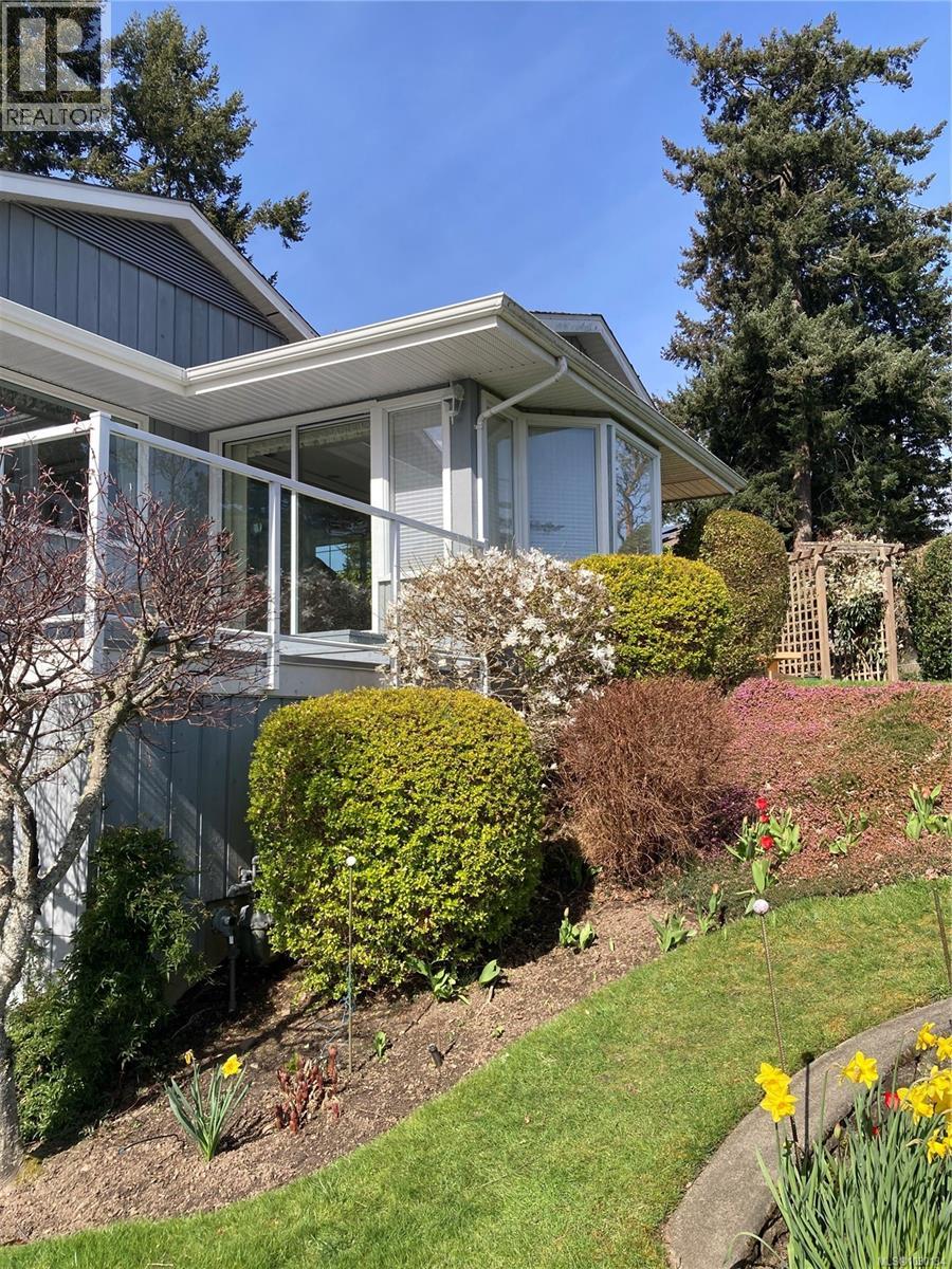 10502 Jocelyn Pl, Sidney, British Columbia  V8L 2P5 - Photo 63 - 1030134