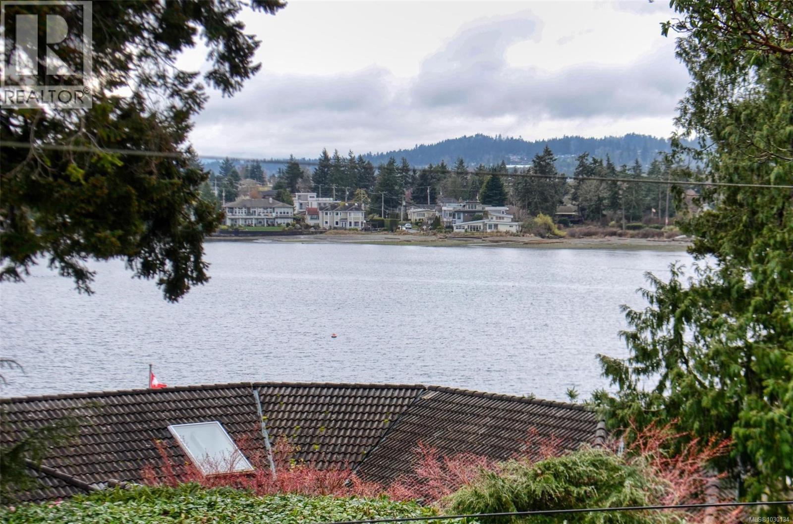 10502 Jocelyn Pl, Sidney, British Columbia  V8L 2P5 - Photo 49 - 1030134