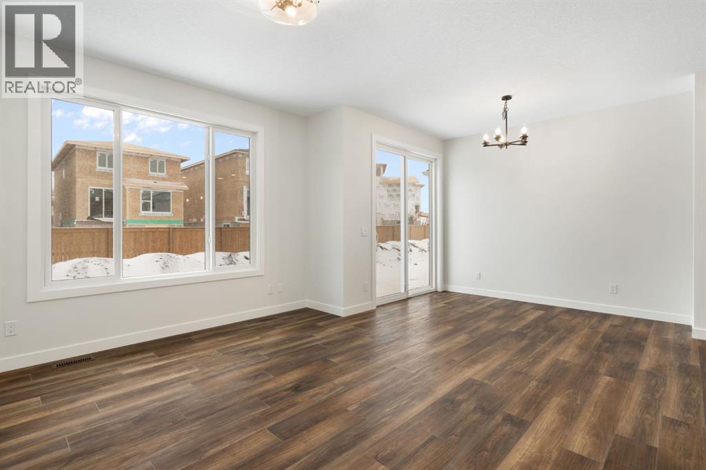 136 Southbow Village Way, Cochrane, Alberta  T4C 3J9 - Photo 8 - A2292762