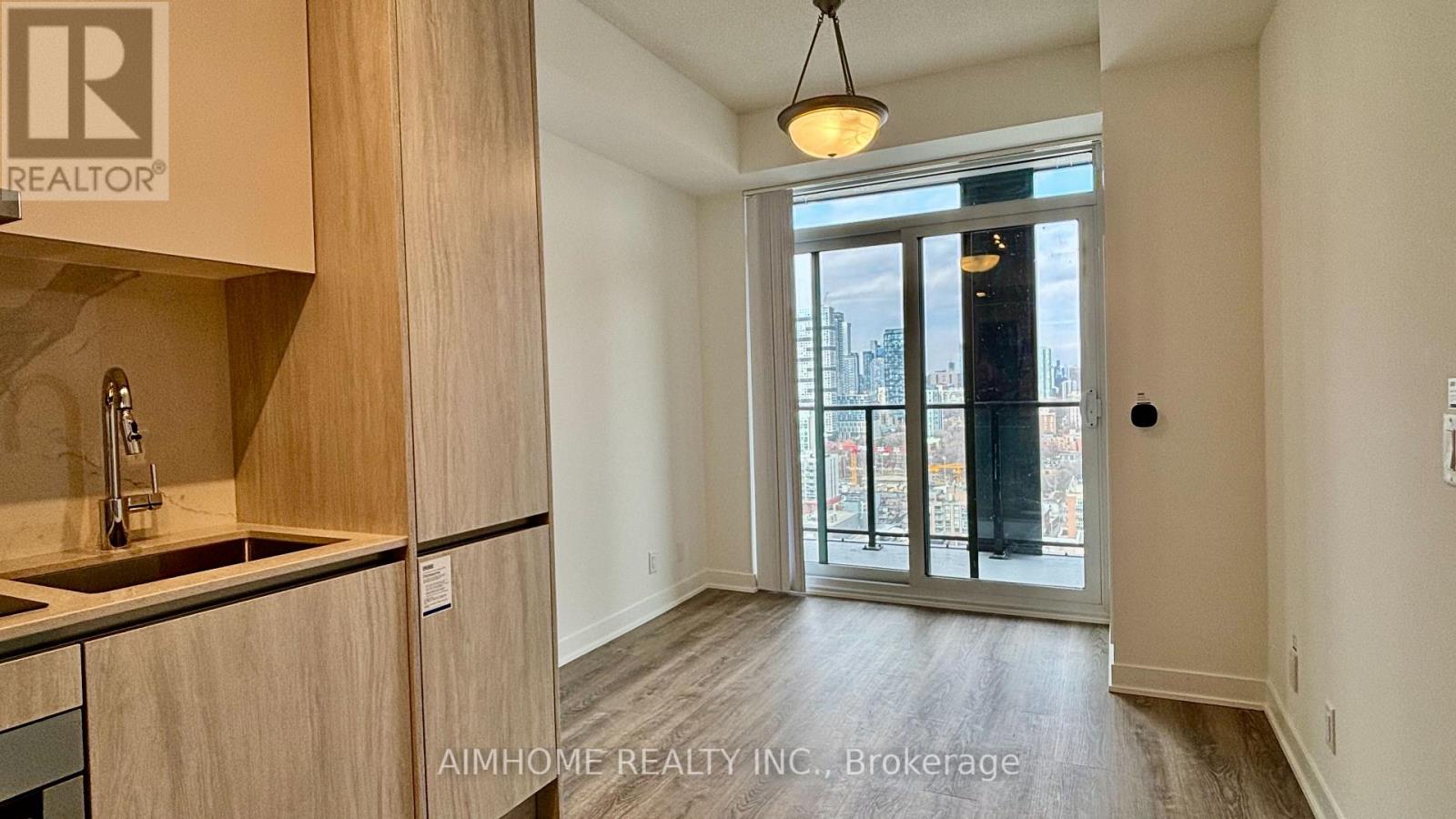 2916 - 180 Front Street E, Toronto (Moss Park), Ontario  M5A 1E6 - Photo 11 - C12842026