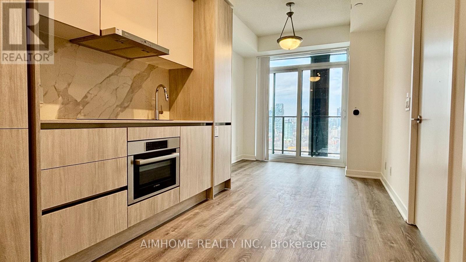 2916 - 180 Front Street E, Toronto (Moss Park), Ontario  M5A 1E6 - Photo 8 - C12842026