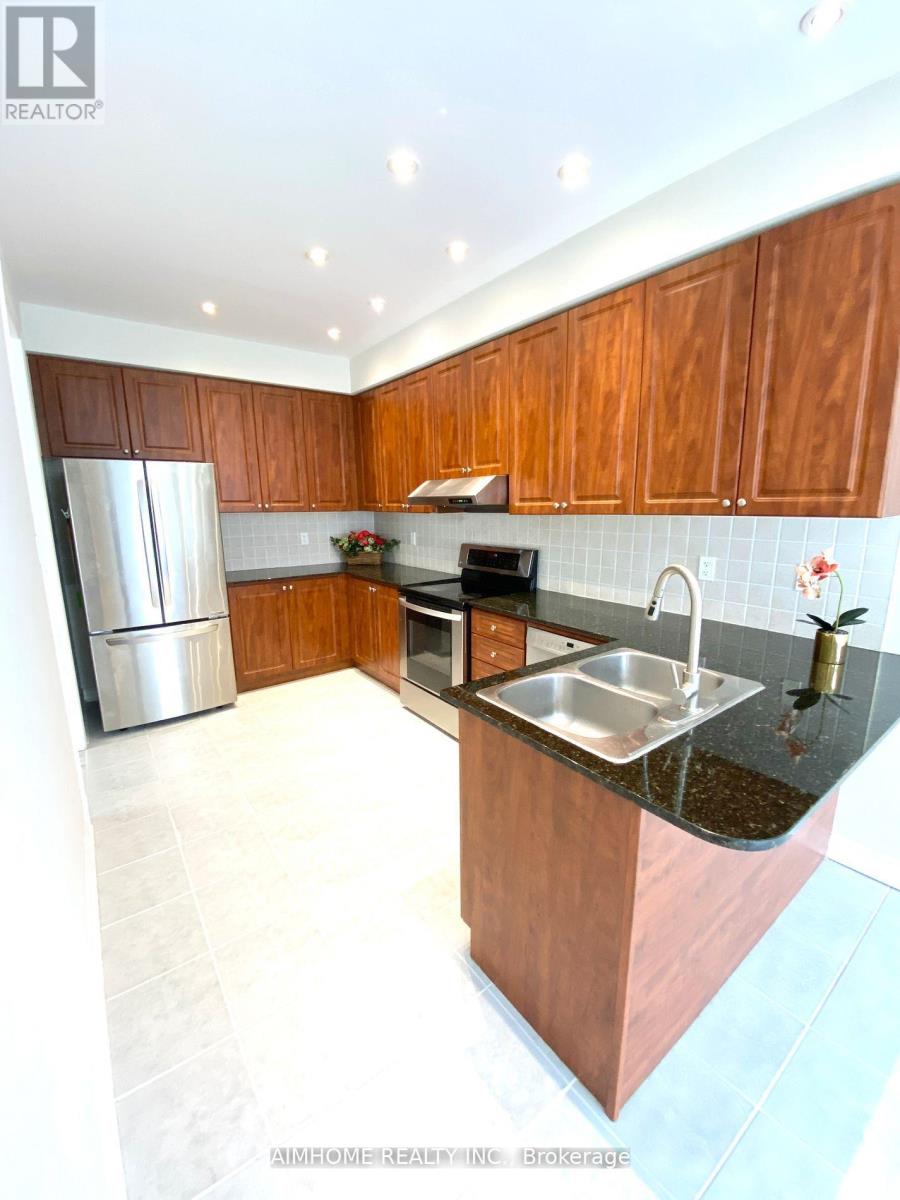 17 Littleriver Court, Vaughan (Patterson), Ontario  L6A 0K4 - Photo 15 - N12932130