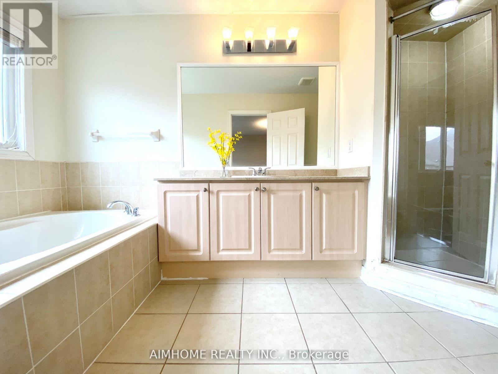 17 Littleriver Court, Vaughan (Patterson), Ontario  L6A 0K4 - Photo 28 - N12932130