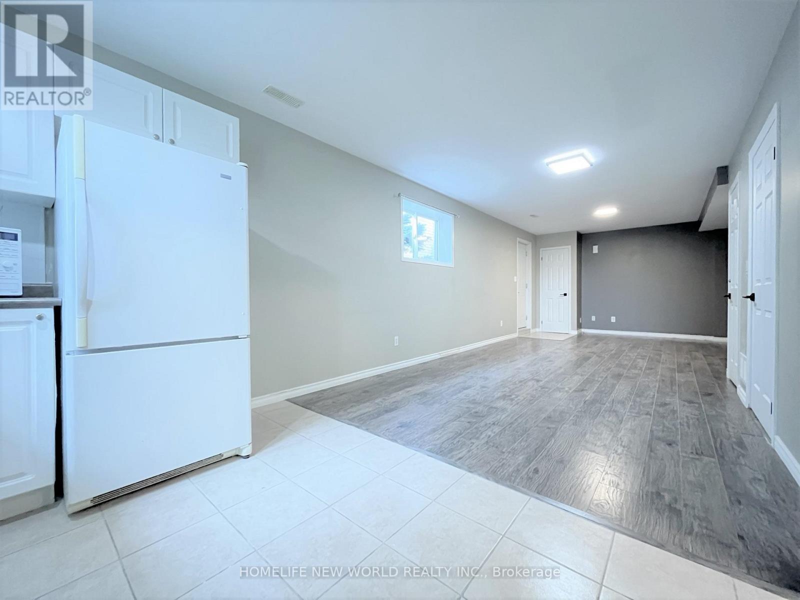 5 Golden Eagle Way, Barrie (Little Lake), Ontario  L4M 6P4 - Photo 11 - S12932112