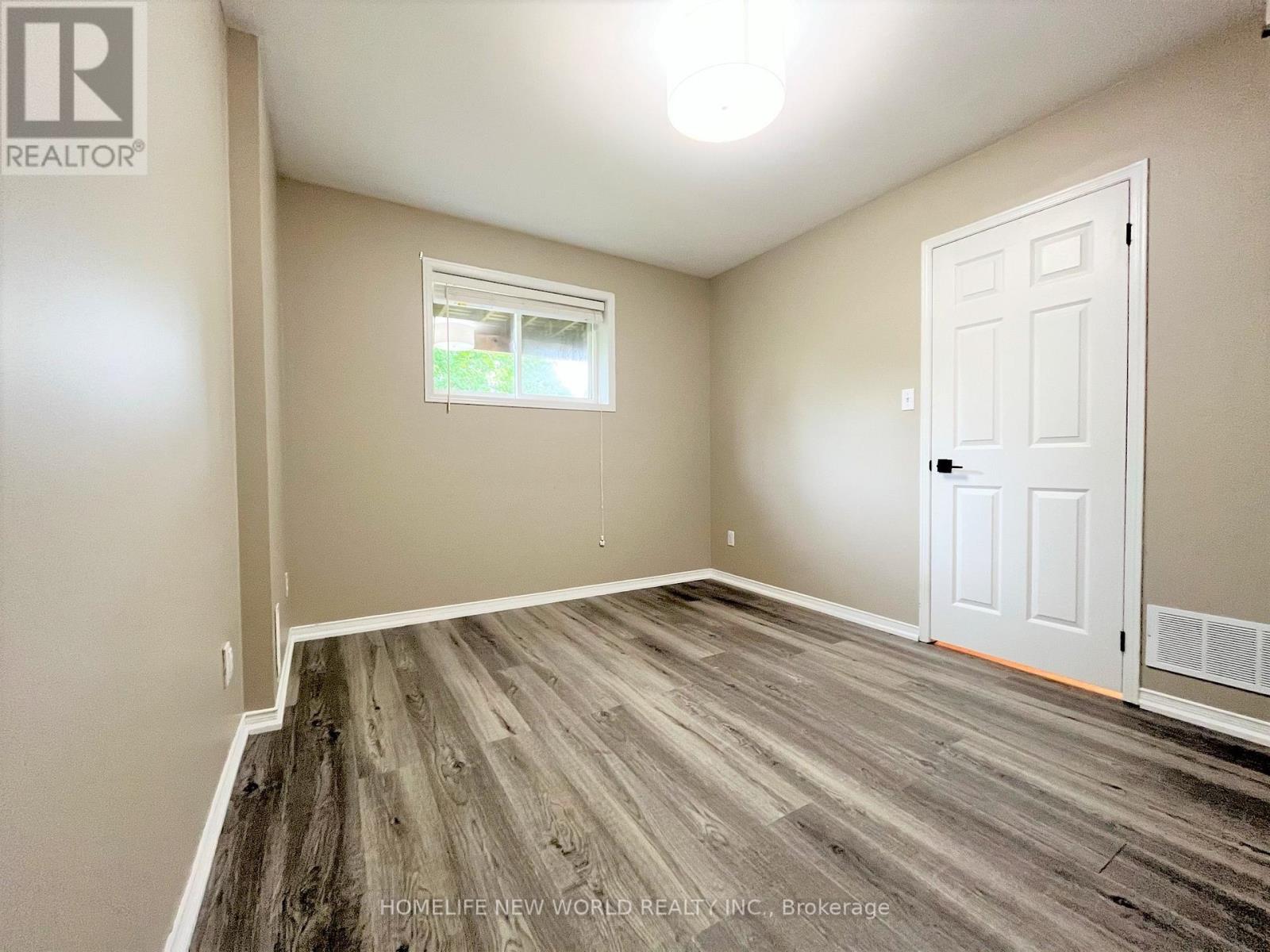 5 Golden Eagle Way, Barrie (Little Lake), Ontario  L4M 6P4 - Photo 15 - S12932112