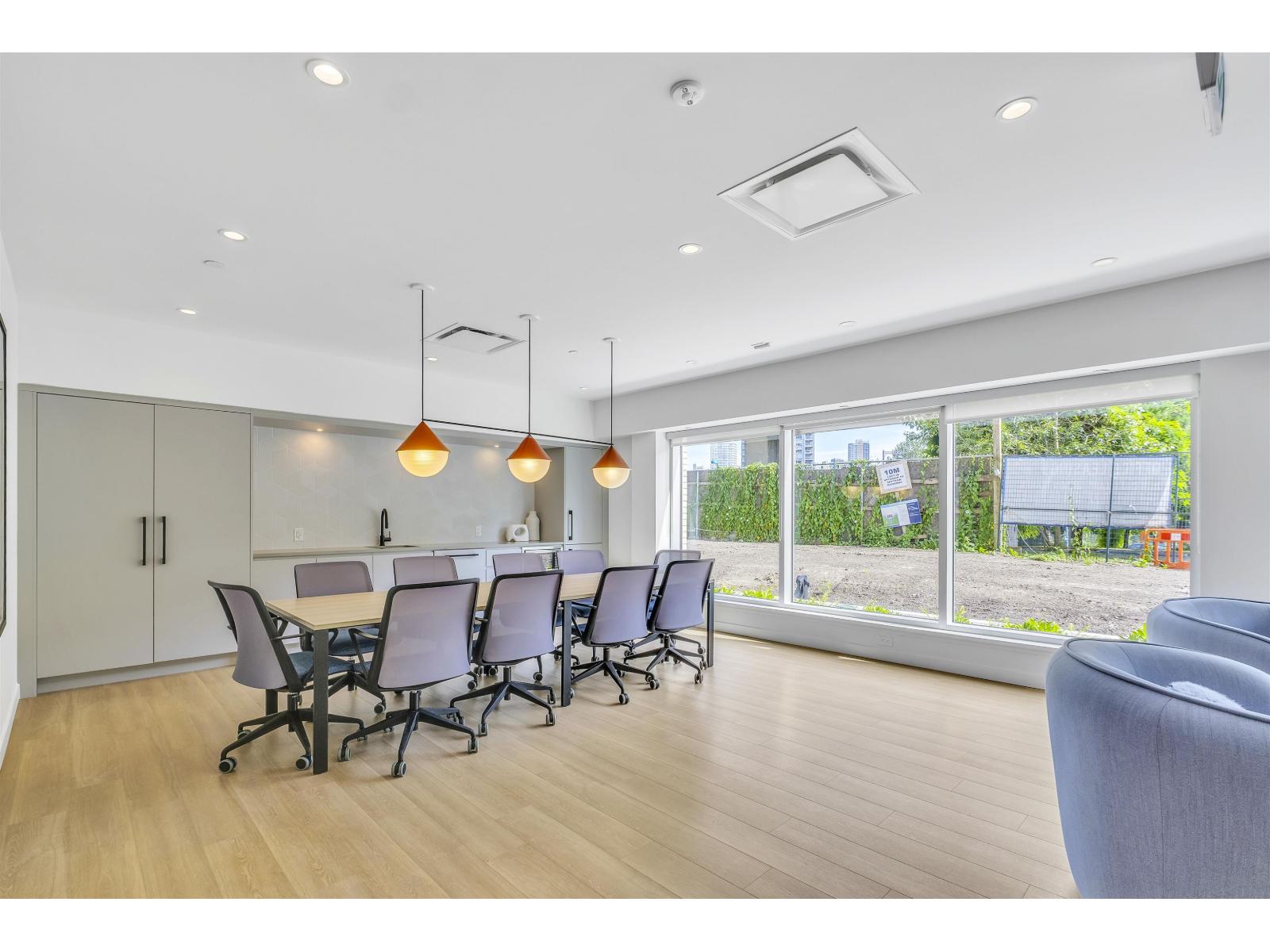 1309 13725 George Junction, Surrey, British Columbia  V3T 0V7 - Photo 4 - R3103524