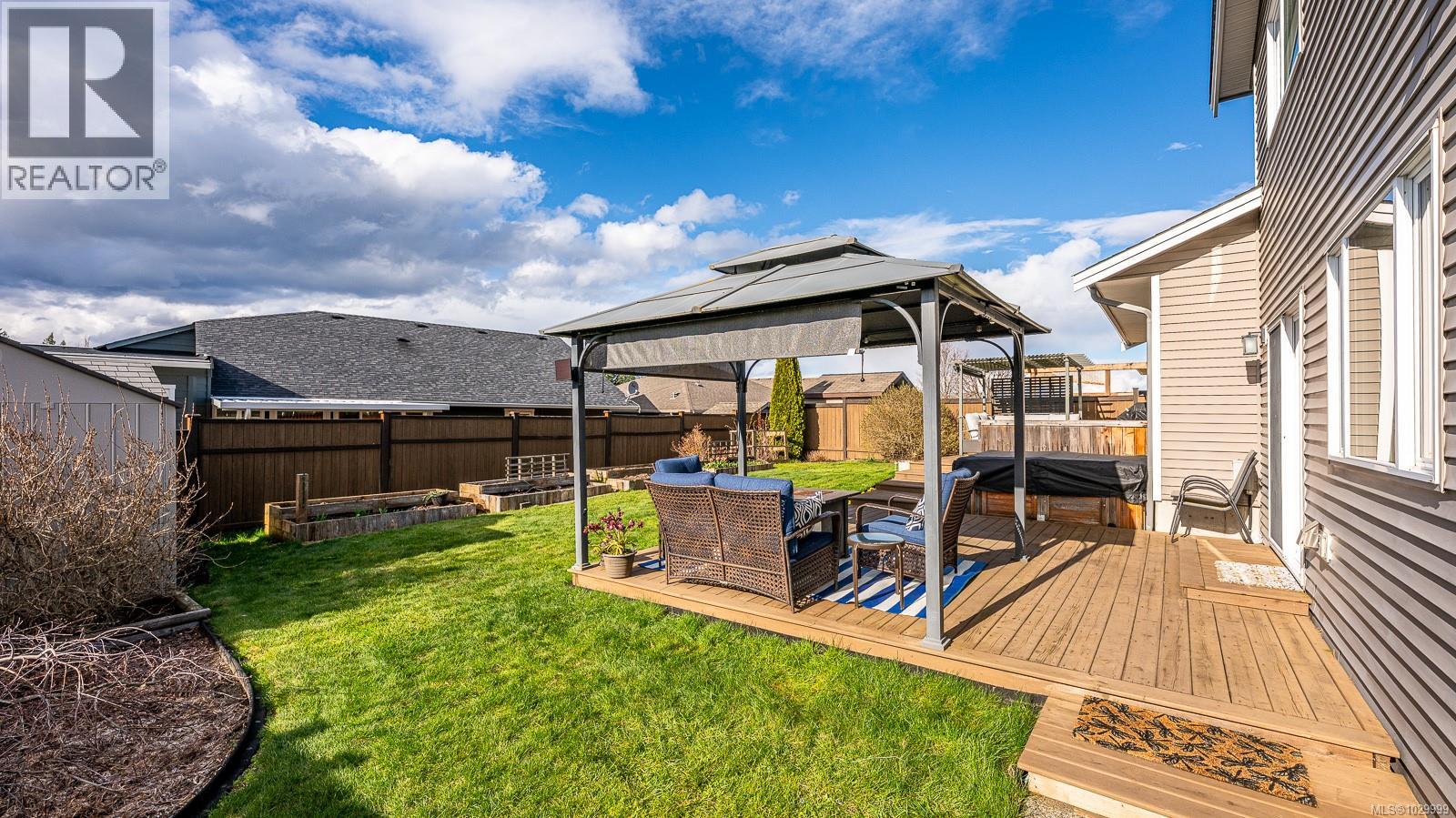 560 Spitfire Dr, Comox, British Columbia  V9M 0A6 - Photo 29 - 1029999