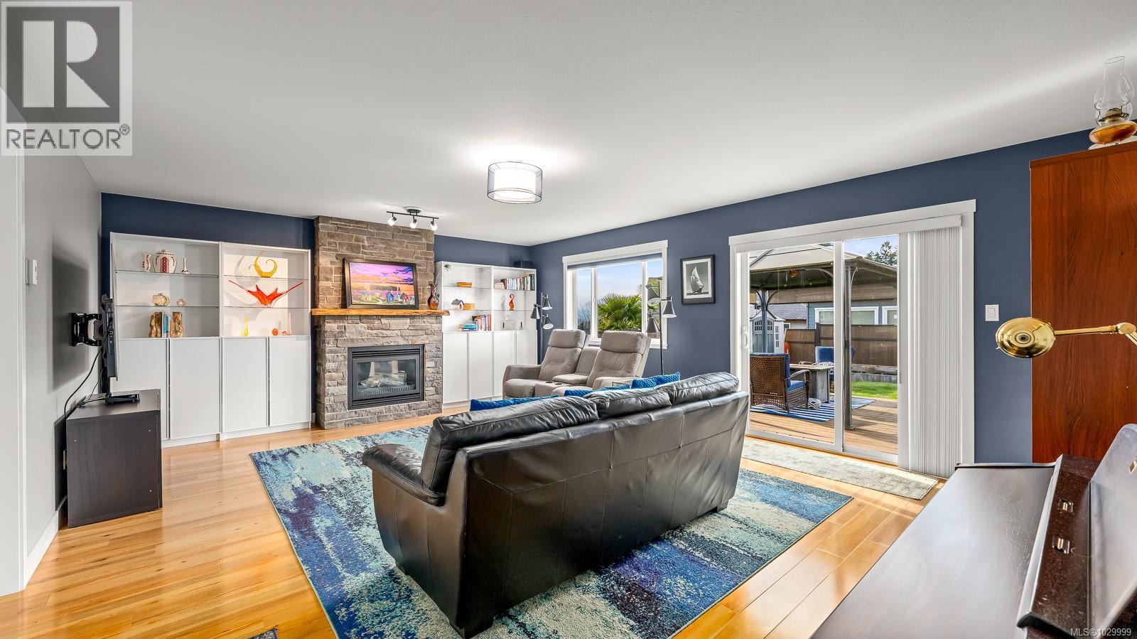 560 Spitfire Dr, Comox, British Columbia  V9M 0A6 - Photo 15 - 1029999