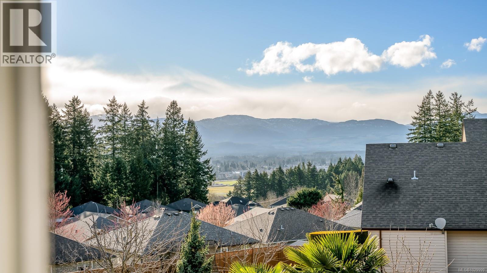 560 Spitfire Dr, Comox, British Columbia  V9M 0A6 - Photo 24 - 1029999