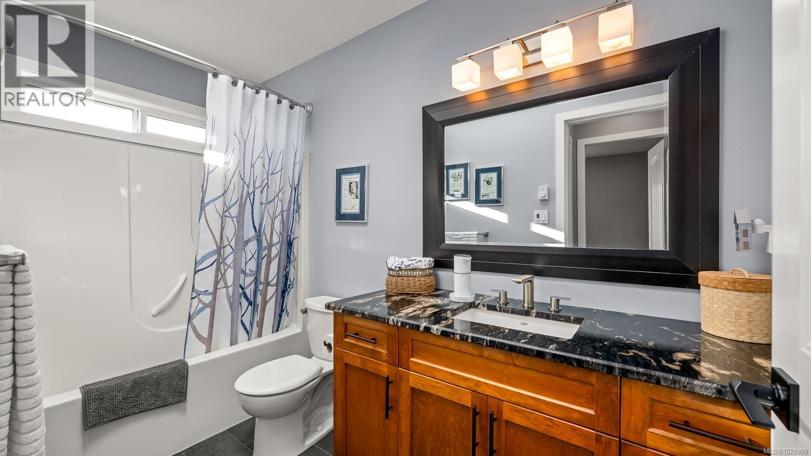 560 Spitfire Dr, Comox, British Columbia  V9M 0A6 - Photo 22 - 1029999