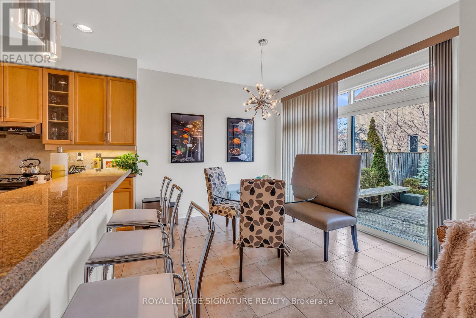 3319 Tacc Drive, Mississauga, Ontario  L5M 0K4 - Photo 11 - W12932118