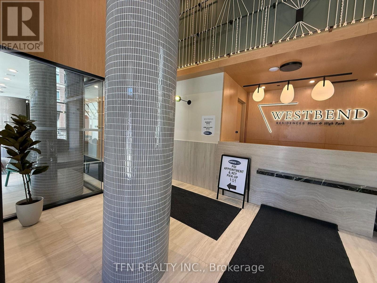 514 - 1660 Bloor Street W, Toronto, Ontario  M6P 0C6 - Photo 2 - W12932148