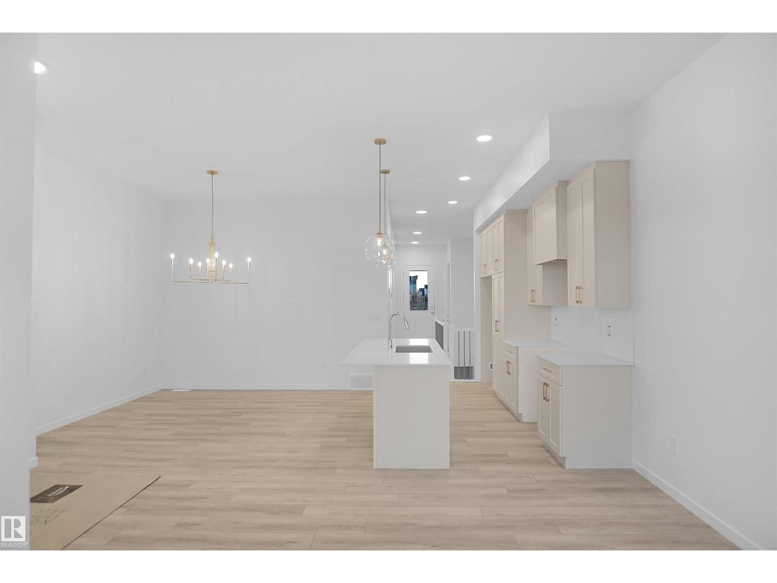 7513 Observer Ln Nw, Edmonton, Alberta  T5G 2S5 - Photo 7 - E4479565