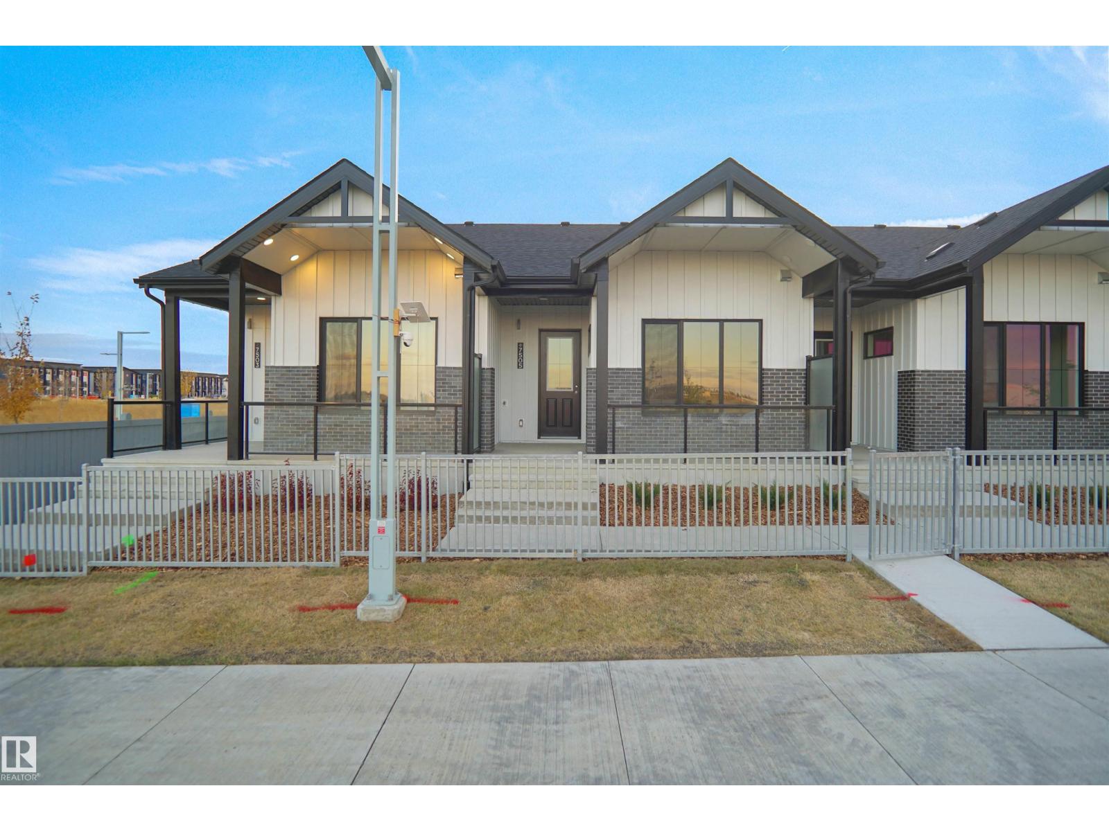 7513 Observer Ln Nw, Edmonton, Alberta  T5G 2S5 - Photo 1 - E4479565