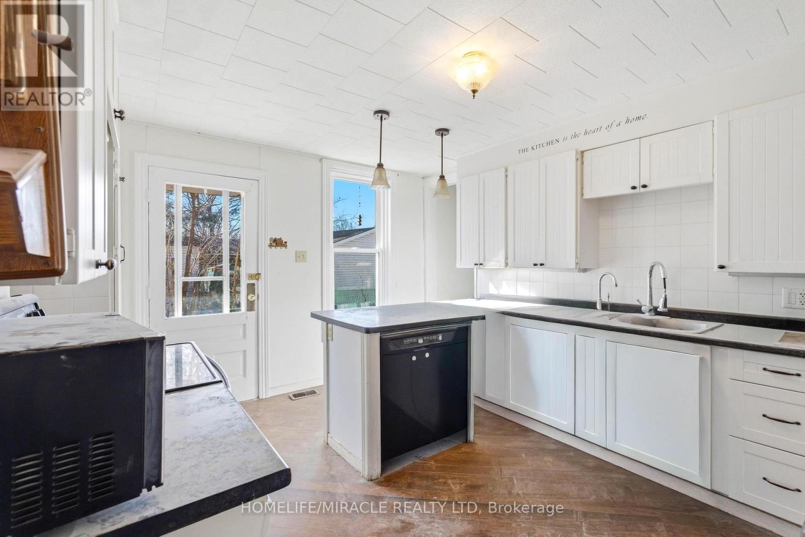 114 Frances Street, Ingersoll, Ontario  N5C 2H3 - Photo 15 - X12906754