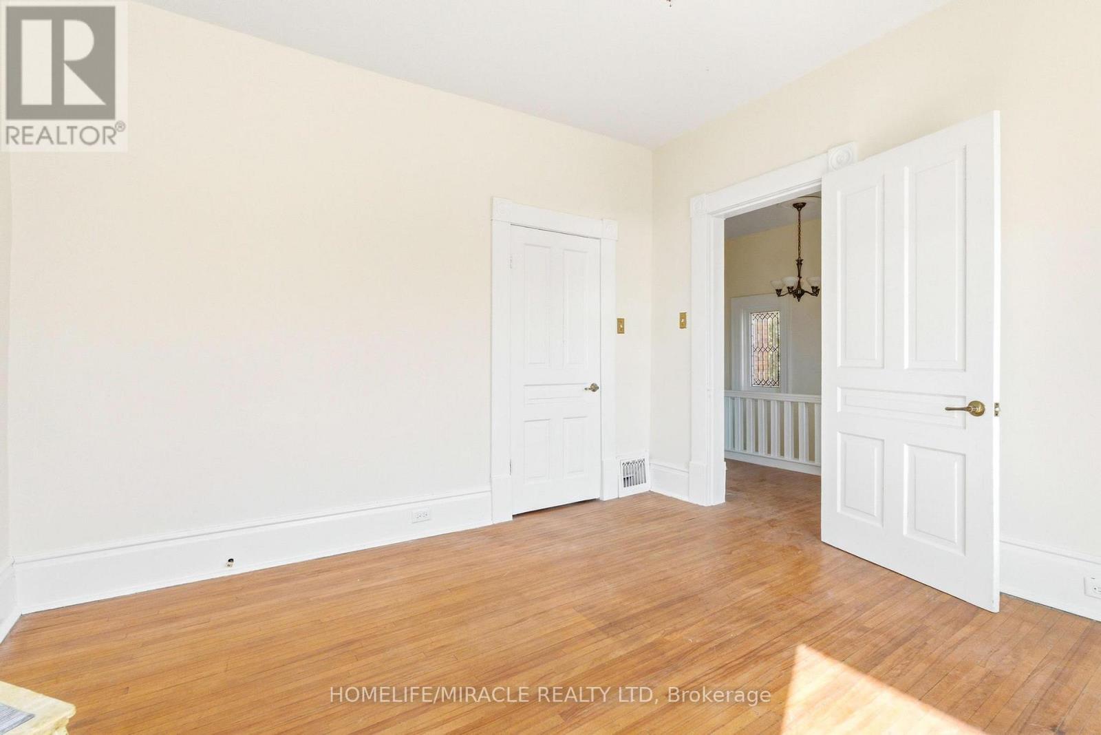 114 Frances Street, Ingersoll, Ontario  N5C 2H3 - Photo 23 - X12906754