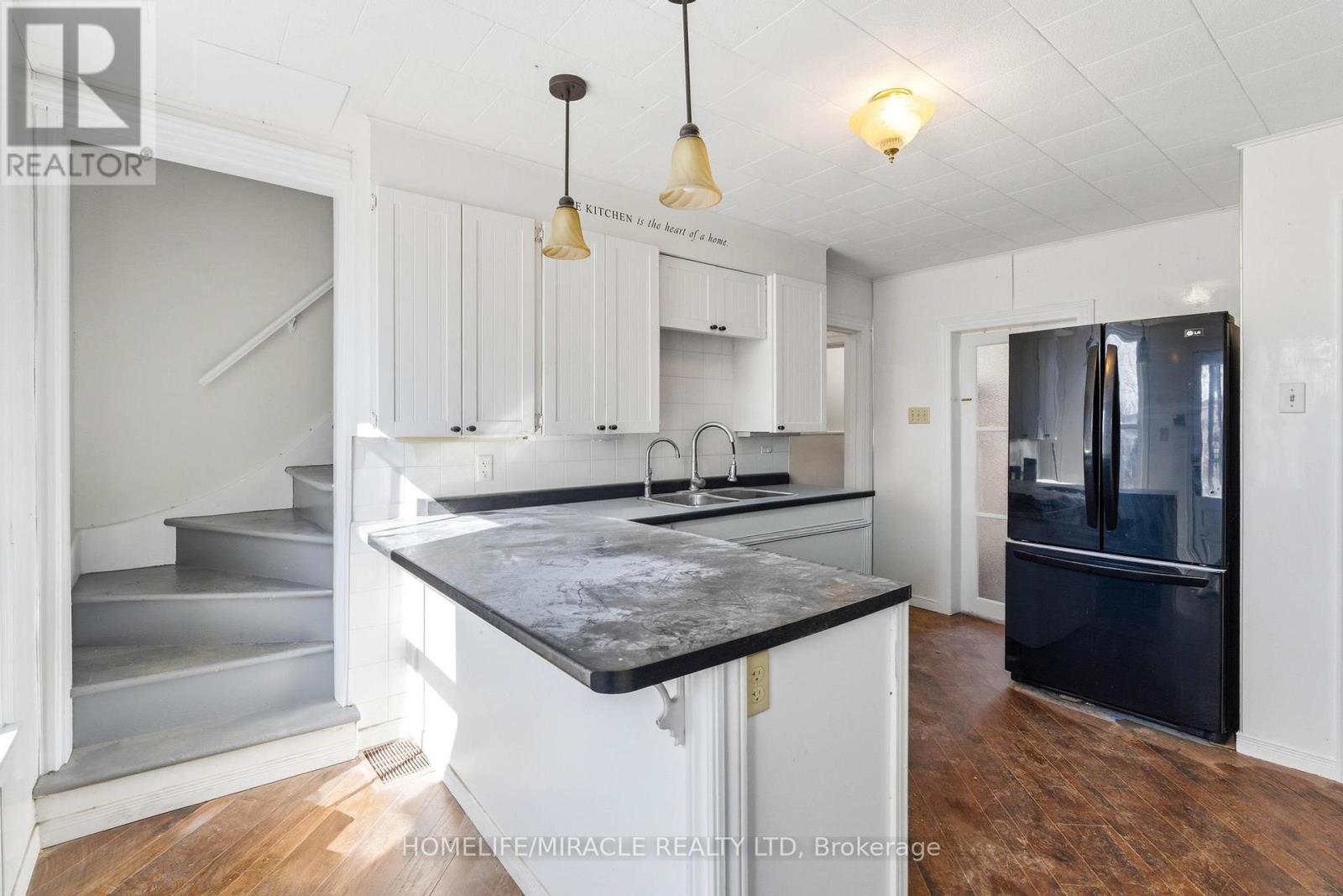 114 Frances Street, Ingersoll, Ontario  N5C 2H3 - Photo 17 - X12906754